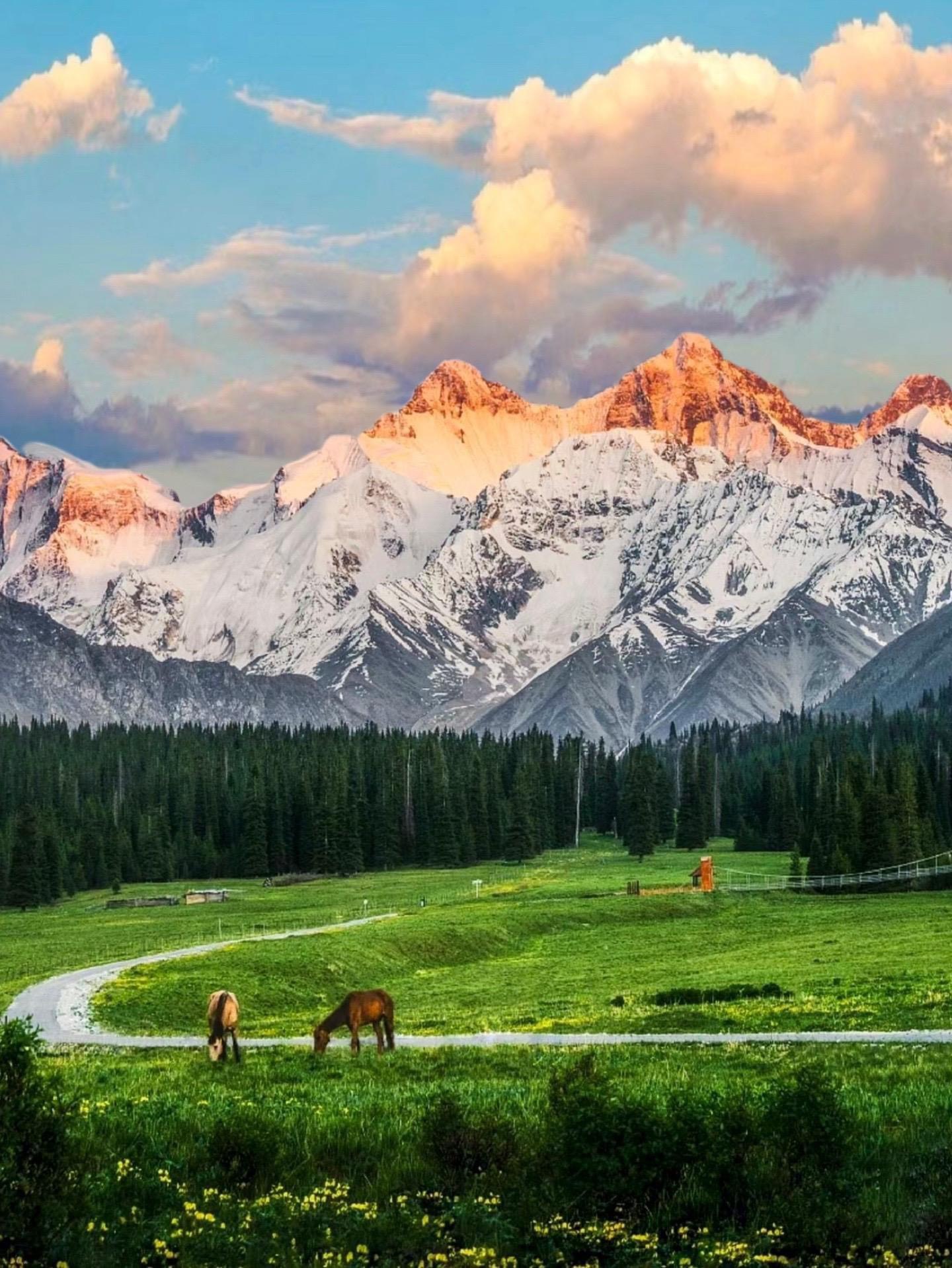 TOUR HÀ NỘI - BẮC TÂN CƯƠNG GIÁ RẺ – URUMQI – KUITUN – YINING – NALATI - HÀNH TRINH THEO DẤU CON ĐƯỜNG TƠ LỤA HUYỀN THOẠI