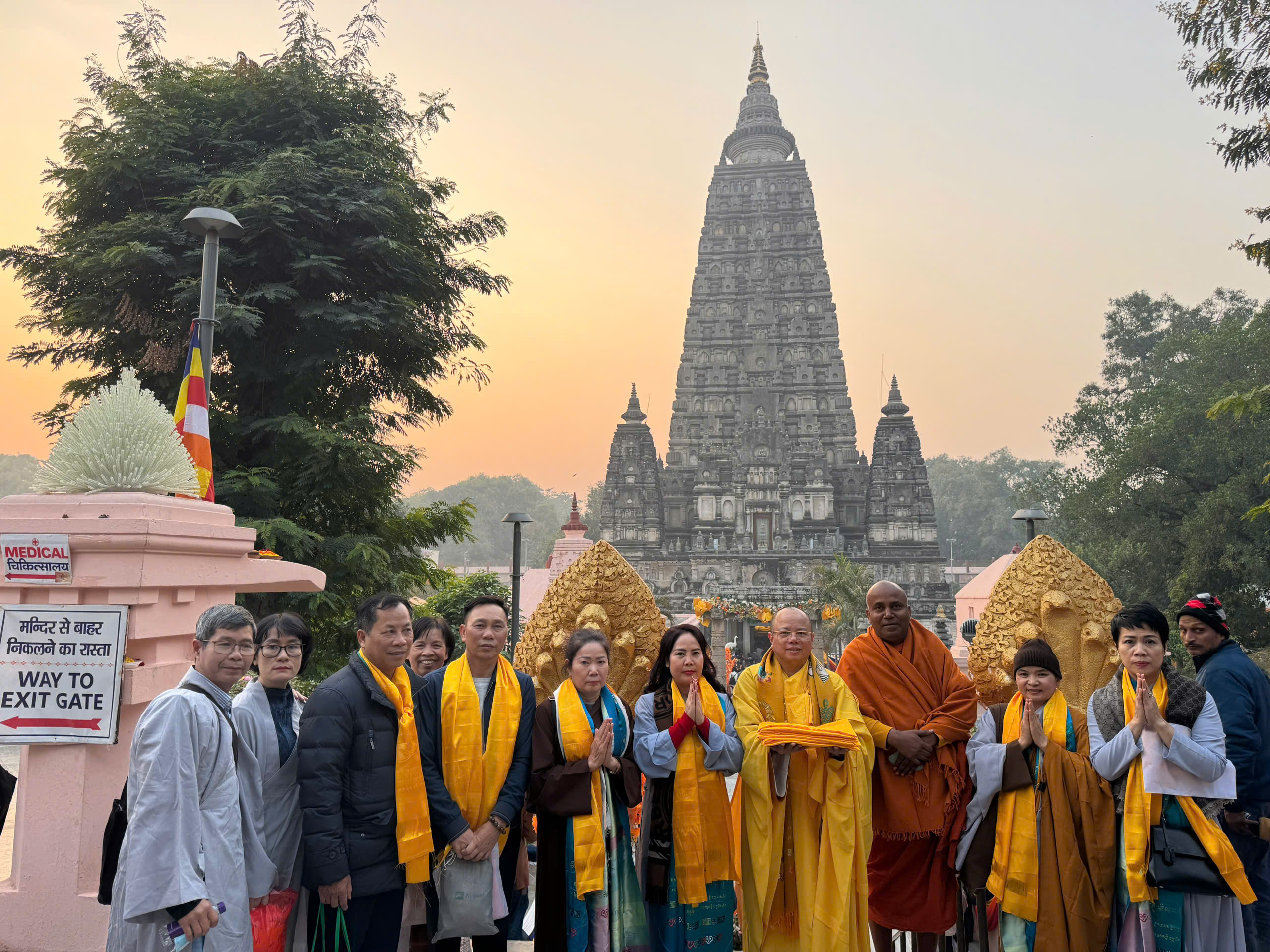 TOUR HÀNH HƯƠNG ẤN ĐỘ - NEPAL 7 NGÀY 6 ĐÊM ĐẶC BIỆT DÀNH RIÊNG CHO ĐOÀN ĐI CÙNG THƯỢNG TỌA CHIÊM BÁI TỨ ĐỘNG TÂM KHỞI HÀNH TỪ HÀ NỘI & TP HỒ CHÍ MINH ĐÀ NẴNG 