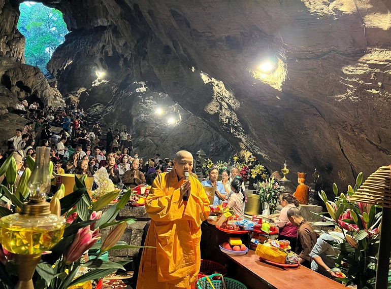 HÀNH HƯƠNG ĐẤT PHẬT LINH THIÊNG 2026 THỰC HÀNH KHÓA TU VÀ CHIÊM BÁI TỨ THÁNH TÍCH TOUR 10N10Đ KHỞI HÀNH TỪ HÀ NỘI VÀ TP HỒ CHÍ MINH 