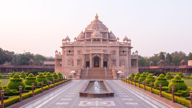 TOUR ẤN ĐỘ DELHI 2026 YẾT KIẾN VÀ ĐẢNH LỄ ĐỨC ĐẠT LA LẠT MA 14 TẠI DHARAMSALA  5 NGÀY 4 ĐÊM TỪ HÀ NỘI VÀ SÀI GÒN 